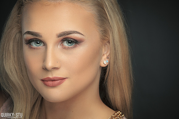 Chloe-20170311-173-EL-F