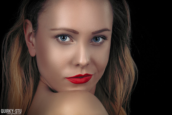 Aleksandra-20190606-0163-EL-F